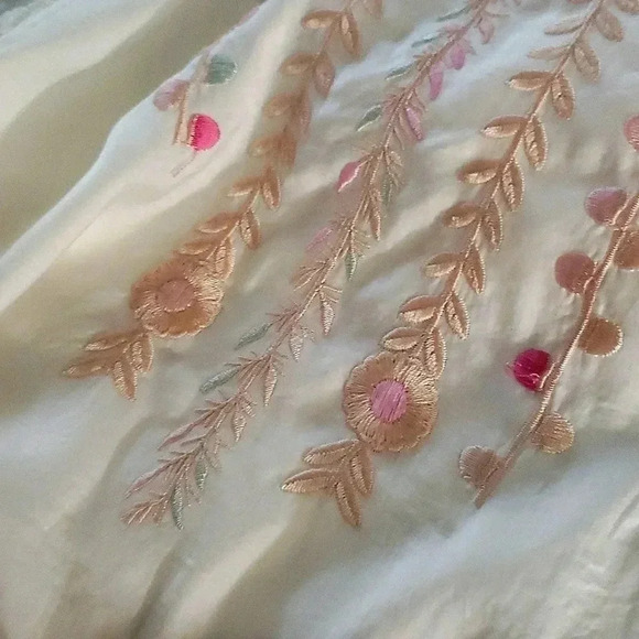 Boho 3XL Cottage Fairy Whimsical Silky Romantic Lace Floral Embroidered Top New - Picture 2 of 8